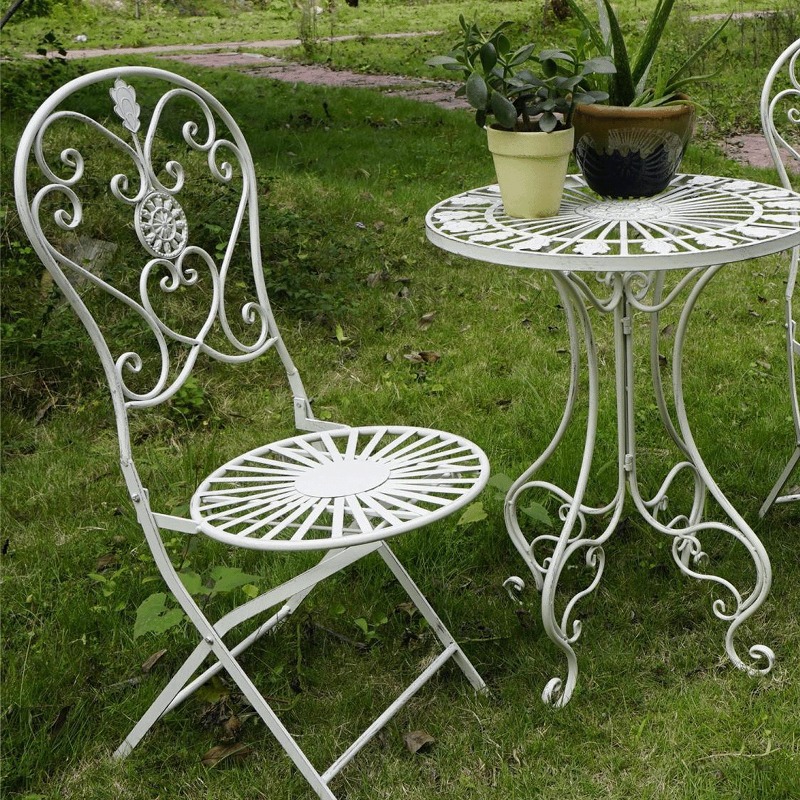 French Vintage Iron Table and  - Outdoor Furniture Metal Chairs 评论和价格